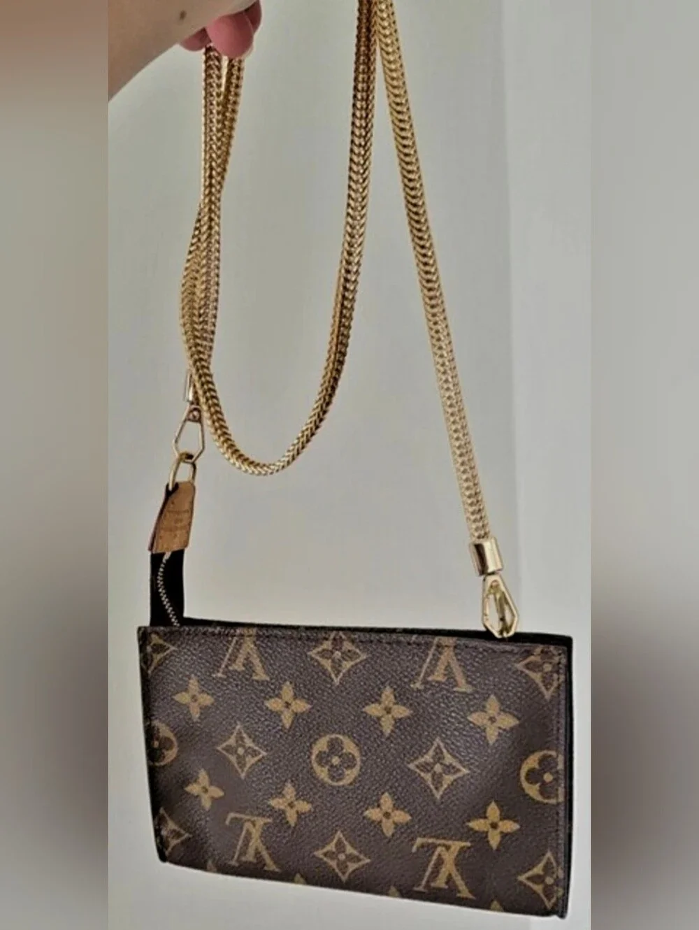 Auth Louis Vuitton Monogram Pouch - Picture 5 of 15